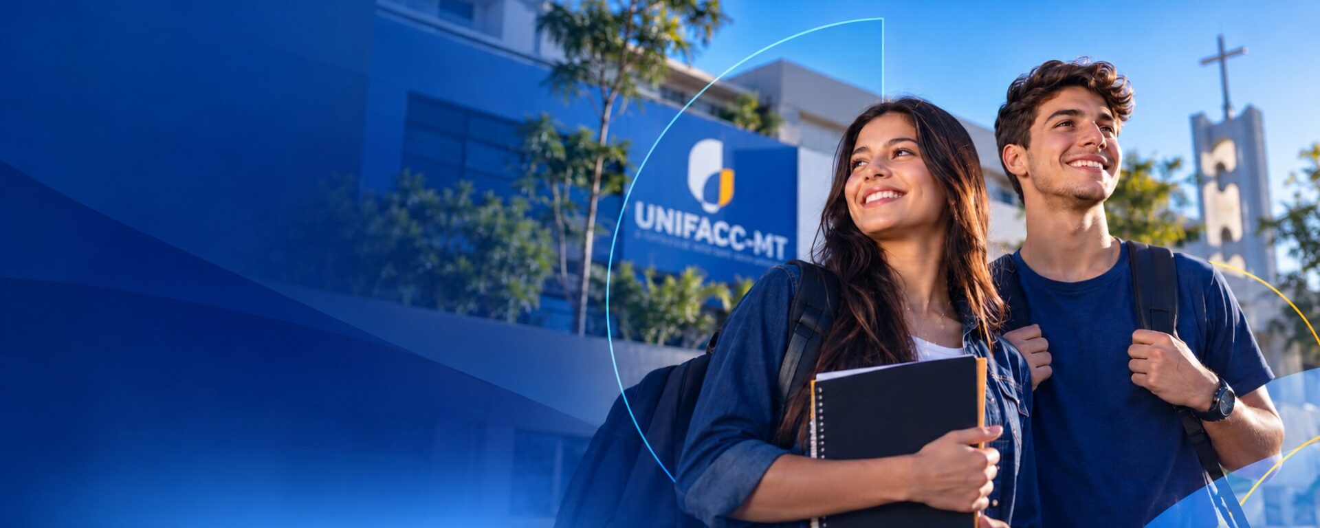 Estudantes no campus da UNIFACC-MT